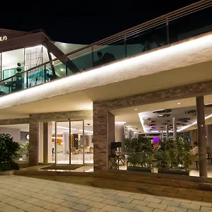 4* Hotel Mirage World